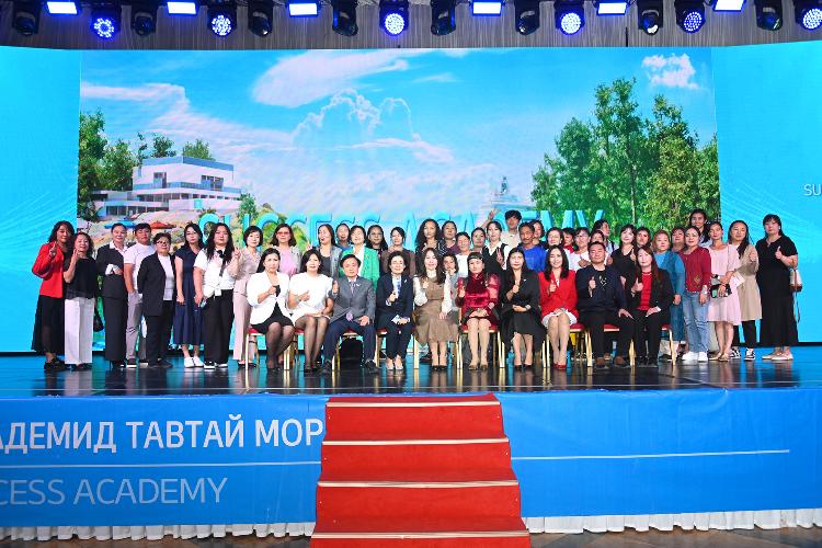 Амилтын Академи семинар" 8 сарын 23-ны зурагнуудаас...